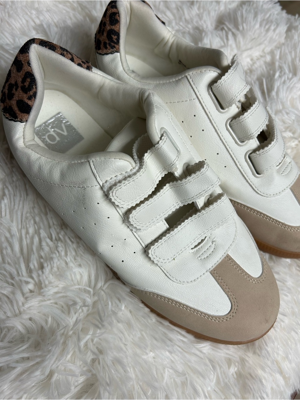 Dolce Vita “Quick” Velcro Cream‎ & Tan w/Cheetah print Heel  Sneakers sz 9 NWT